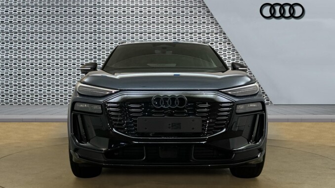 Audi Q6 315kW Quattro 100kWh Black Edition 5dr Auto Electric Estate - Image 7